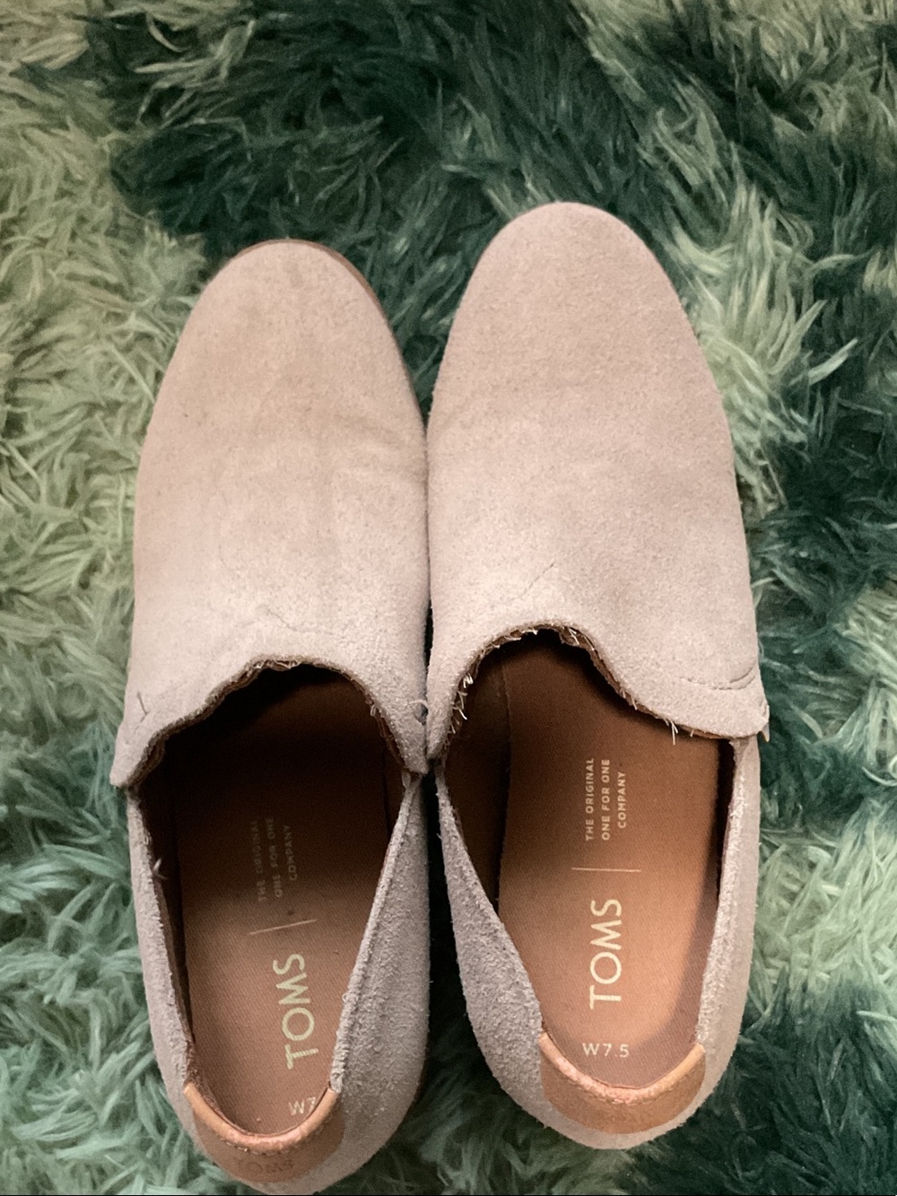 TOMS Men's Slip-On Suede Loafers in Light Gray